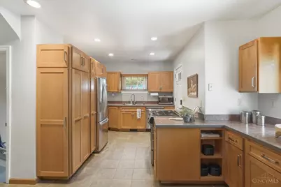 801 Ludlow Avenue, Cincinnati, OH 45220 - Photo 17