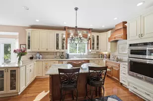 7012 Valley Falls Ct, Liberty Township, OH 45011 - Photo 5
