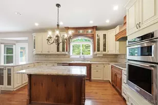 7012 Valley Falls Ct, Liberty Township, OH 45011 - Photo 7