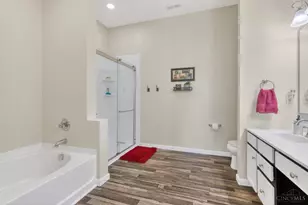 7765 Skyview Cir, Green Township, OH 45248 - Photo 15