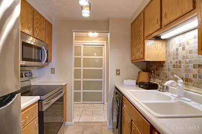 1122 Eagle Feather Circle #D, West Carrollton, OH 45449 - Photo 7