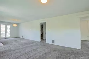 2635 Observatory Ave, Cincinnati, OH 45208 - Photo 11