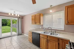 5646 Lawrence Rd, Green Township, OH 45248 - Photo 9
