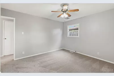 8490 Smallwood Lane, Sycamore Township, OH 45236 - Photo 15