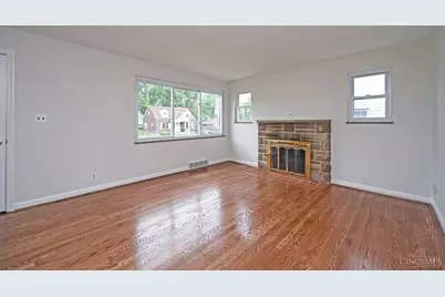 178 E Crest Drive, Reading, OH 45215 - Photo 5