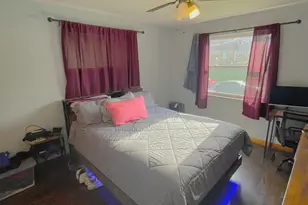 1724 Hillfred Ln, Cincinnati, OH 45238 - Photo 13