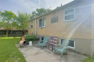 1724 Hillfred Ln, Cincinnati, OH 45238 - Photo 29