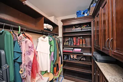 2396 Dana Avenue, Cincinnati, OH 45208 - Photo 27