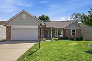 7750 Crystal Lake Ln, Hamilton Township, OH 45039 - Photo 3