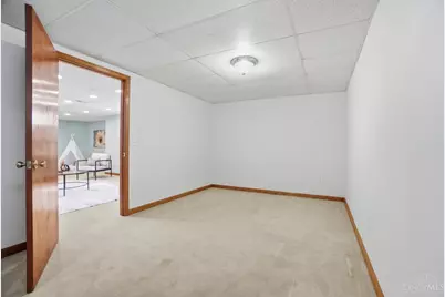 7750 Crystal Lake Lane, Hamilton Township, OH 45039 - Photo 37