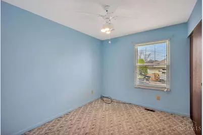 328 Clareknoll Court, Cincinnati, OH 45238 - Photo 17