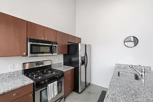 353 W 4th St, Cincinnati, OH 45202 - Photo 21
