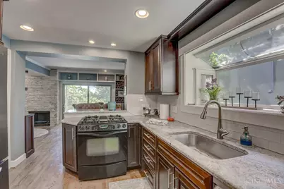1777 E McMillan Avenue, Cincinnati, OH 45206 - Photo 11