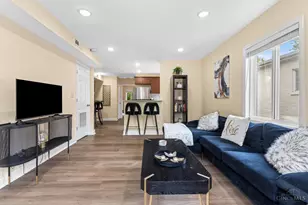 2137 Highland Ave, Cincinnati, OH 45219 - Photo 7