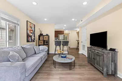 2137 Highland Avenue, Cincinnati, OH 45219 - Photo 23