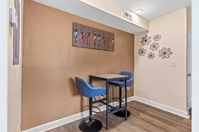 2137 Highland Avenue, Cincinnati, OH 45219 - Photo 39