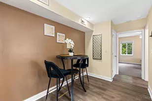 2137 Highland Ave, Cincinnati, OH 45219 - Photo 13
