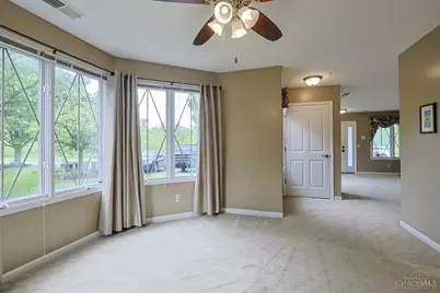 206 Edinburgh Lane, Springdale, OH 45246 - Photo 13