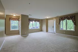 206 Edinburgh Ln, Springdale, OH 45246 - Photo 7