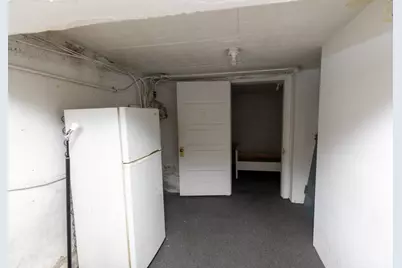 207 Warner Street, Cincinnati, OH 45219 - Photo 13