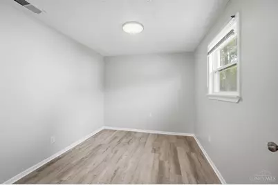 8313 Monroe Avenue, Sycamore Township, OH 45236 - Photo 27