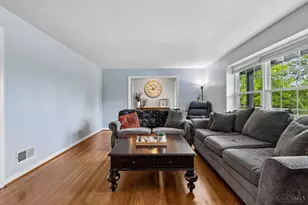 1023 Paxton Ave, Cincinnati, OH 45208 - Photo 11