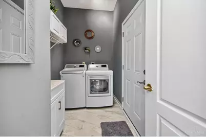 5953 Castlewood Crossing, Miami Township, OH 45150 - Photo 27