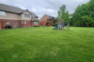 7188 Tarragon Ct, Liberty Township, OH 45011 - Photo 3