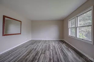 4899 Kyles Station Rd, Liberty Township, OH 45011 - Photo 7