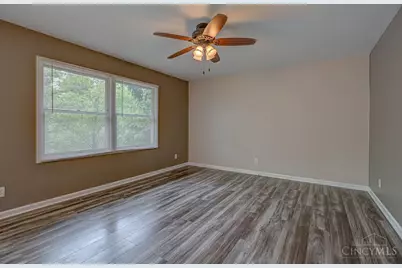 4899 Kyles Station Road, Liberty Township, OH 45011 - Photo 13