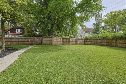 5721 Hamilton Avenue, Cincinnati, OH 45224 - Photo 41