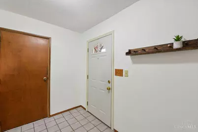 1278 Sanborn Court, Reading, OH 45215 - Photo 3