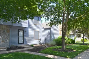 1040 Crisfield Dr, Union Township, OH 45245 - Photo 1