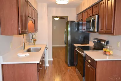 1040 Crisfield Drive, Union Township, OH 45245 - Photo 5