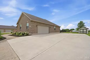 3413 Ash Meadow Ln, Franklin Township, OH 45005 - Photo 5