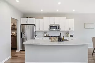 1560 Englewood Ct, Hamilton Township, OH 45039 - Photo 15