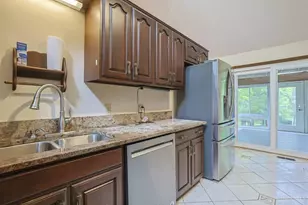 3881 Lincoln Rd, Green Township, OH 45247 - Photo 17