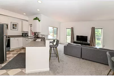 2822 Eden Avenue #5B, Cincinnati, OH 45219 - Photo 3