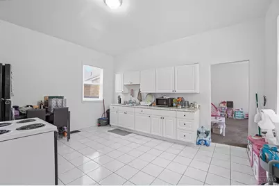 1027 Winfield Avenue, Cincinnati, OH 45205 - Photo 11