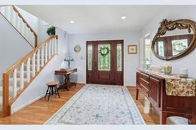 14 Hetherington Court, Glendale, OH 45246 - Photo 3