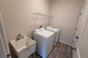 6847 Traditions St, Middletown, OH 45044 - Photo 7