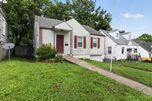 1866 Ashbrook Dr, Cincinnati, OH 45238 - Photo 1