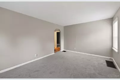 1866 Ashbrook Drive, Cincinnati, OH 45238 - Photo 9