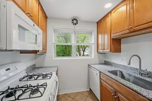 3954 Millsbrae Ave, Cincinnati, OH 45209 - Photo 5
