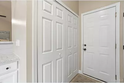 199 Saddle Creek Lane, Hamilton Township, OH 45039 - Photo 17