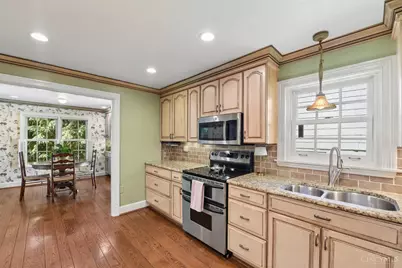 1211 Herschel Woods Lane, Cincinnati, OH 45208 - Photo 11