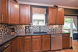 1793 Sycamore St, Cincinnati, OH 45202 - Photo 11