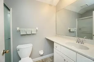 19 Evergreen Cir, Wyoming, OH 45215 - Photo 7