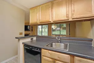 19 Evergreen Cir, Wyoming, OH 45215 - Photo 5