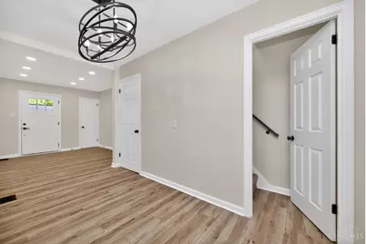 5590 Surrey Avenue, Green Township, OH 45248 - Photo 11